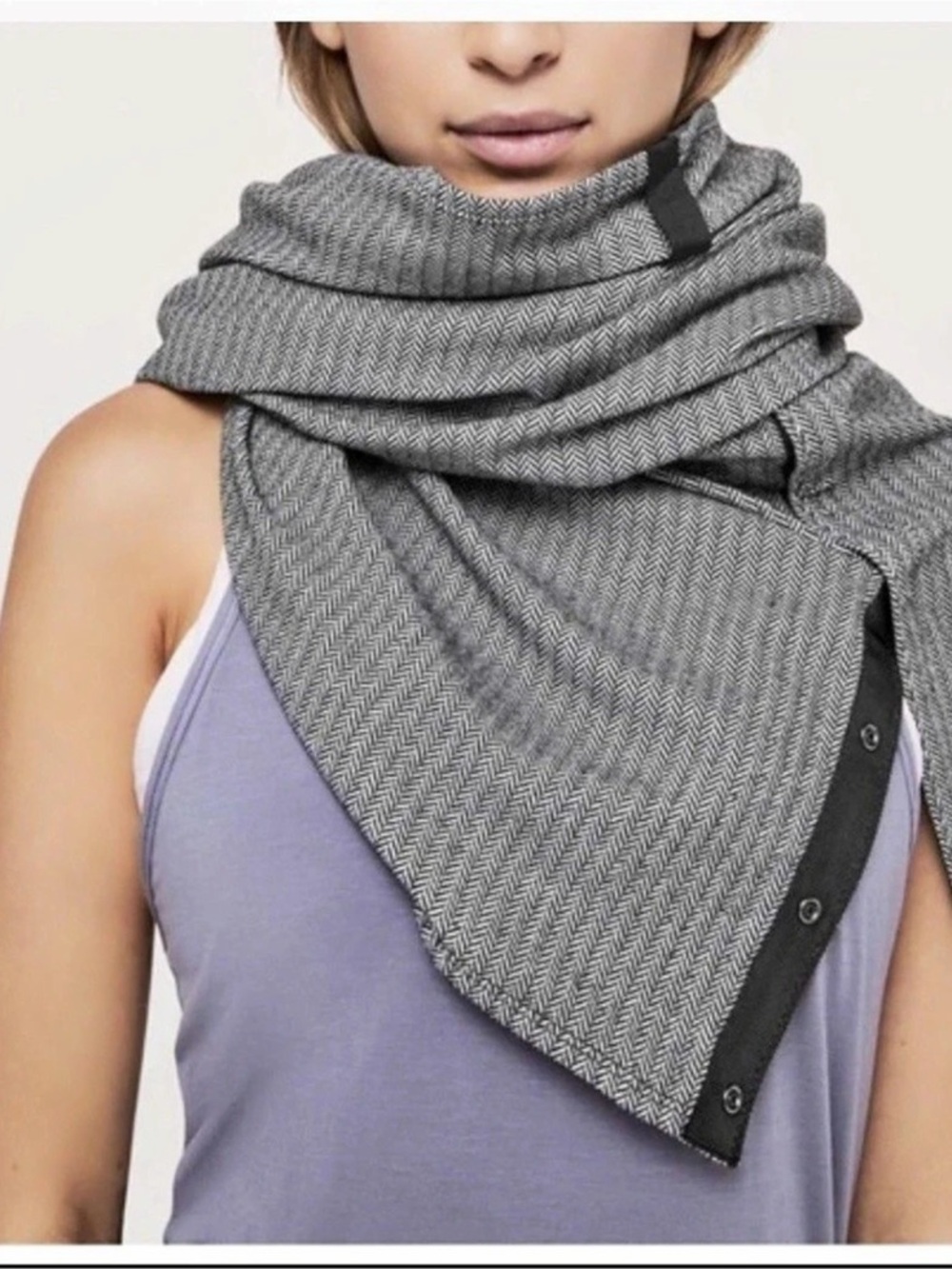 Lululemon Vinyasa Scarf Gray & White Houndstooth Wrap